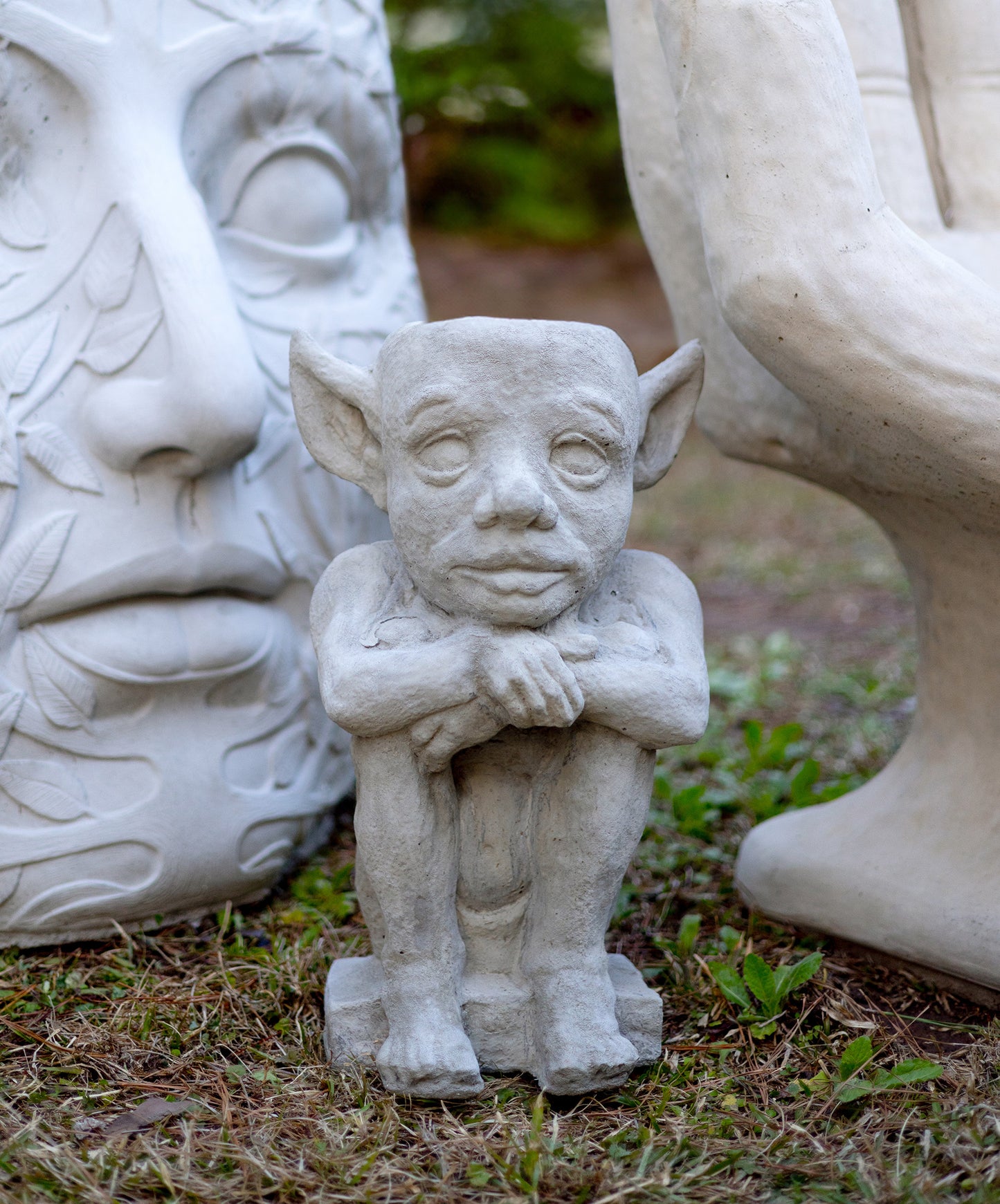 Alien Side Table Concrete Statue
